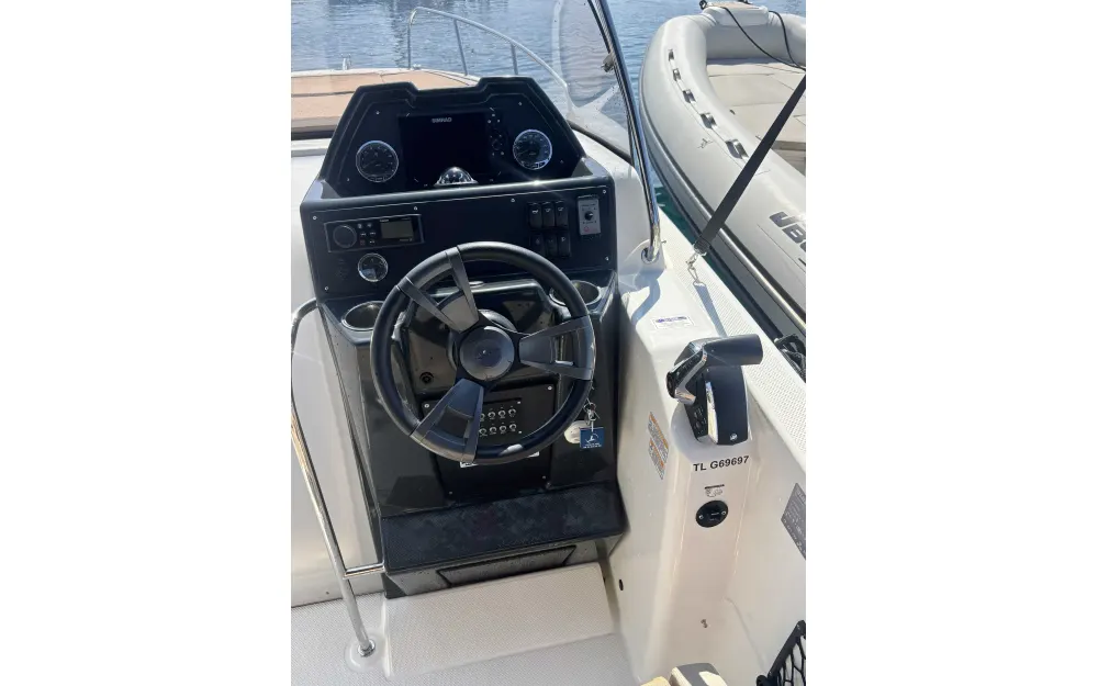 slider 8 Quicksilver Activ 755 Sundeck - null