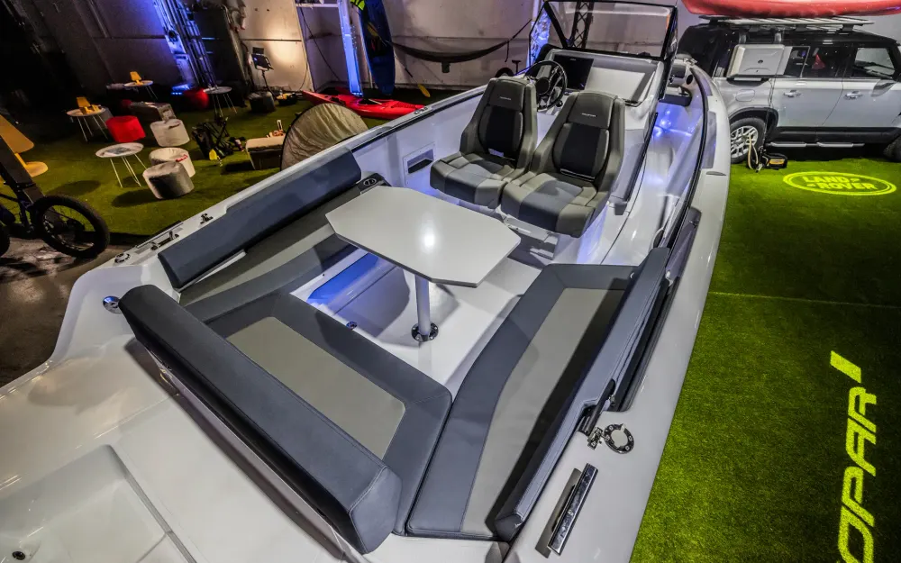 slider 2 Axopar  22 Spyder