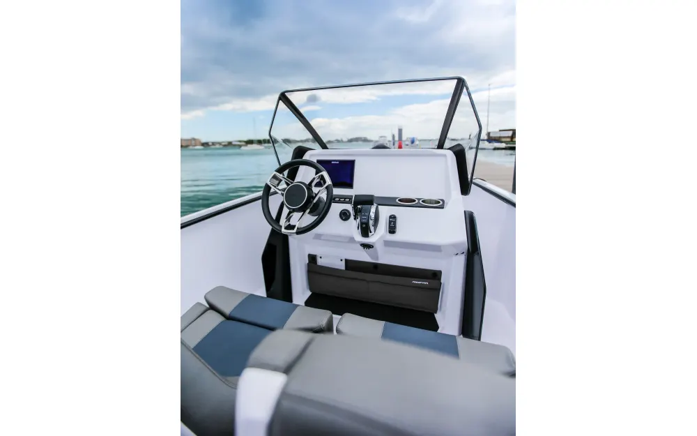slider 6 Axopar  22 Spyder