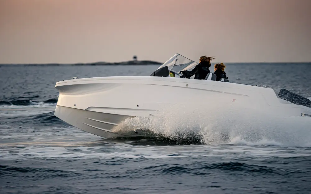 slider 2 Axopar  22 Spyder
