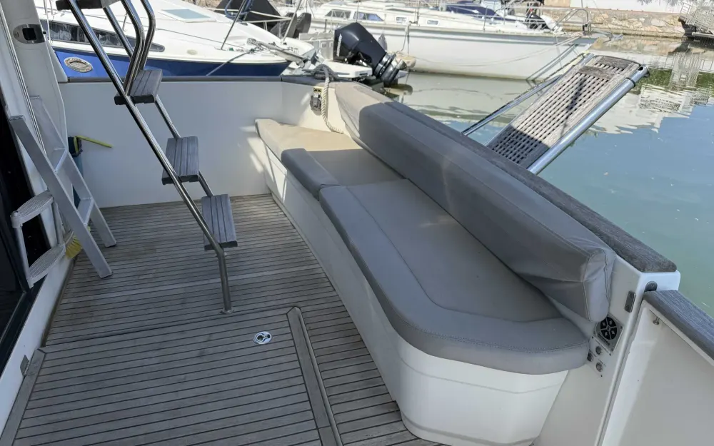 slider 10 Beneteau Swift Trawler 34 - null
