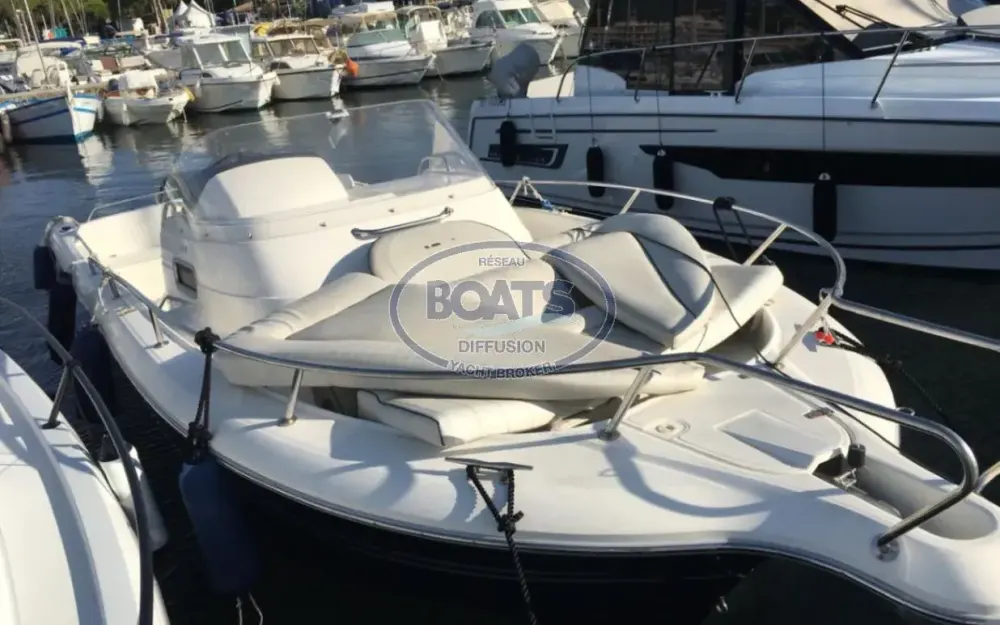 slider 6 Kelt White Shark 248