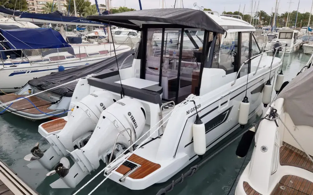 slider 7 Jeanneau Merry Fisher 895 Offshore