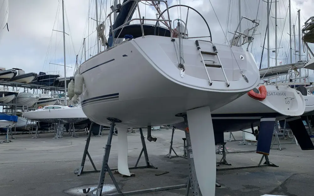 slider 1 Dufour  34 Performance - null