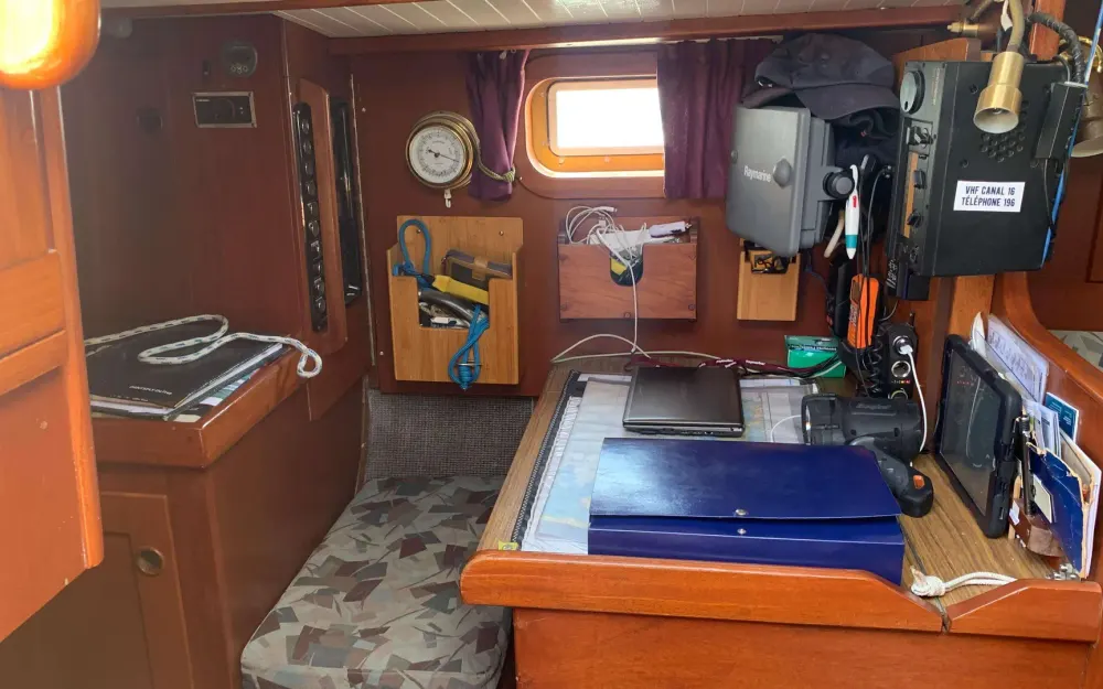 slider 27 Hallberg Rassy  352
