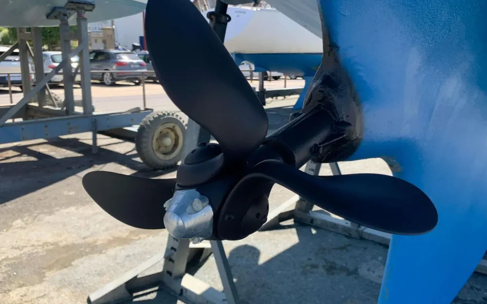 slider 32 Hallberg Rassy  352 - null