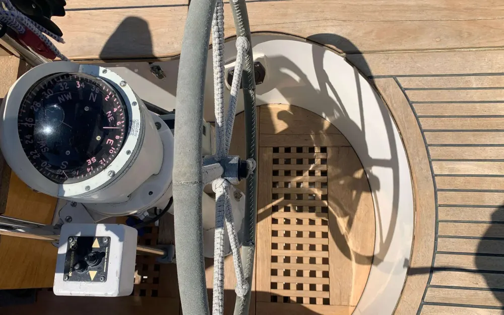 slider 35 Hallberg Rassy  352 - null
