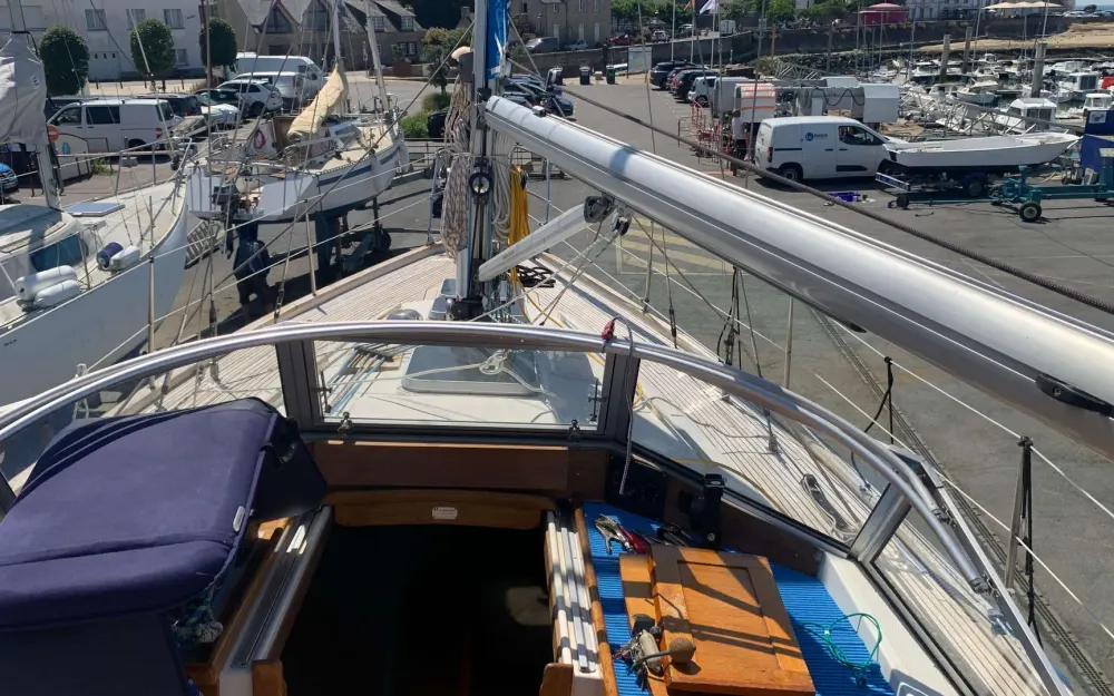 slider 39 Hallberg Rassy  352 - null