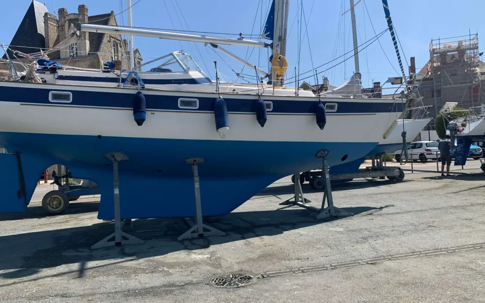 slider 51 Hallberg Rassy  352 - null