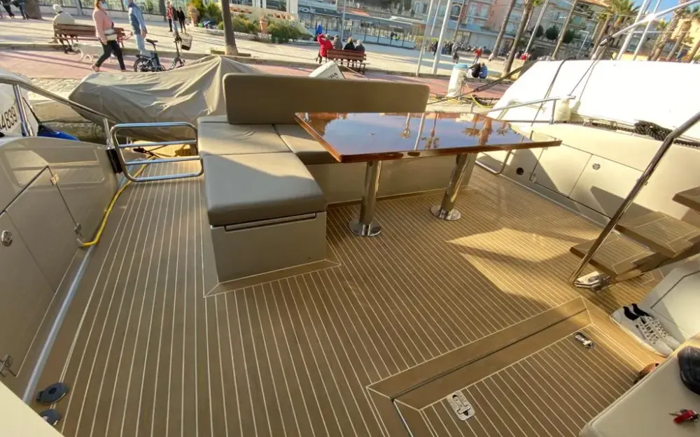 slider 12 Couach  1900 Mediterranean - null