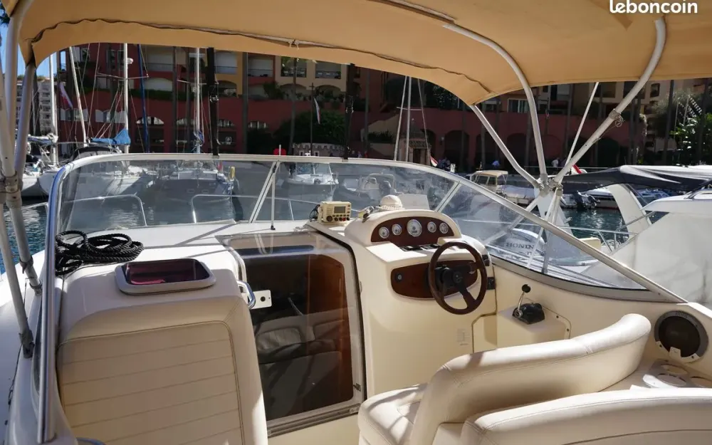slider 1 Jeanneau Leader 805