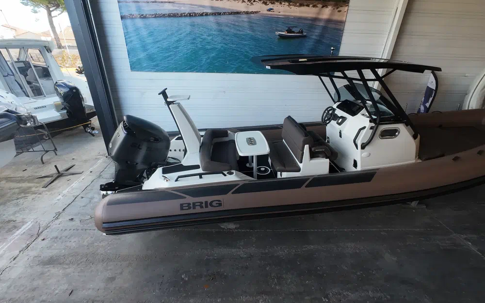 slider 3 Brig Eagle 8