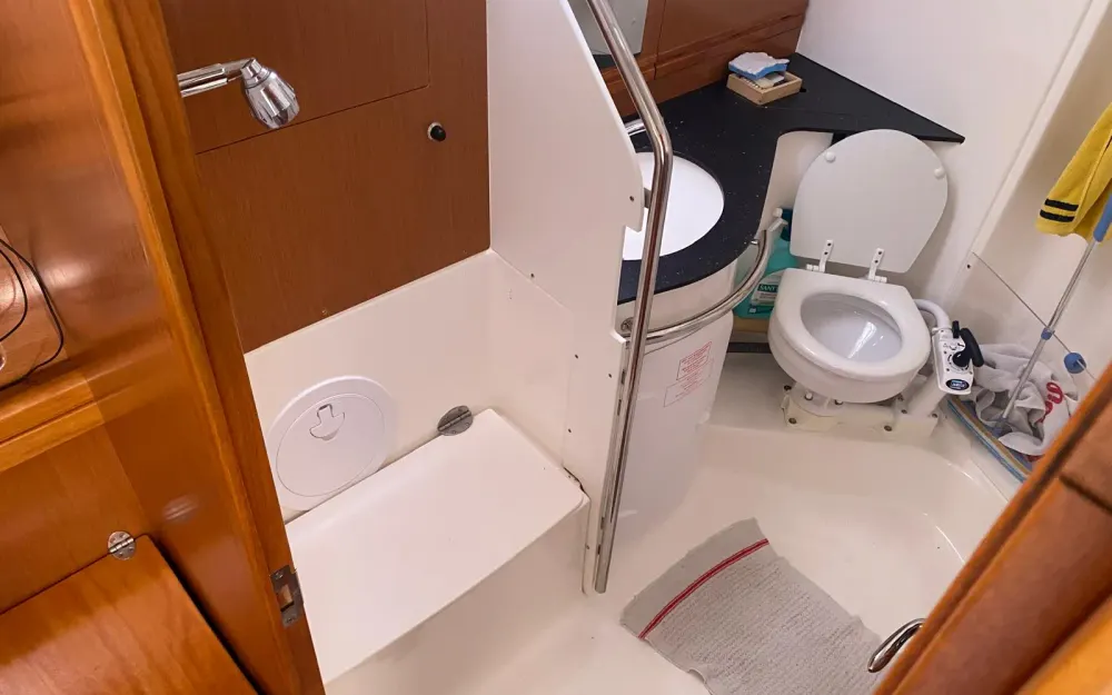 slider 12 Bavaria  38 Cruiser - null