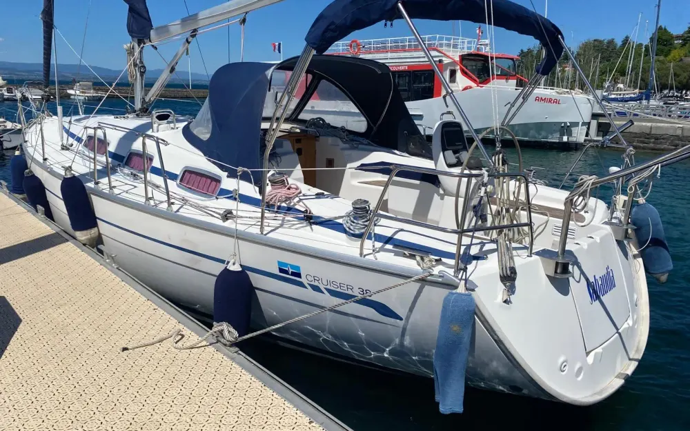 slider 0 Bavaria  38 Cruiser - null