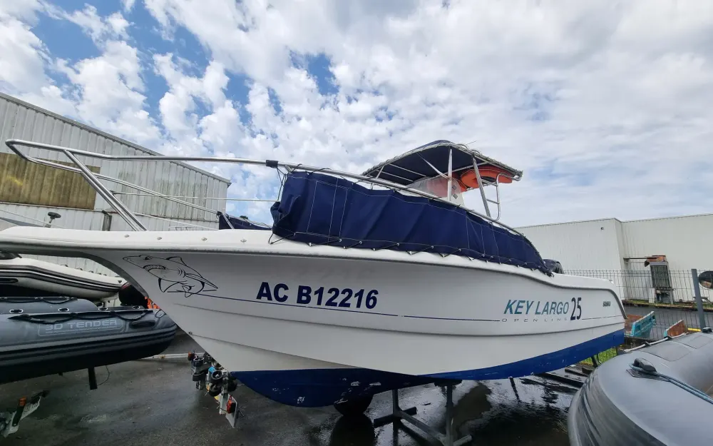 slider 1 Sessa Marine Key Largo 25 - null