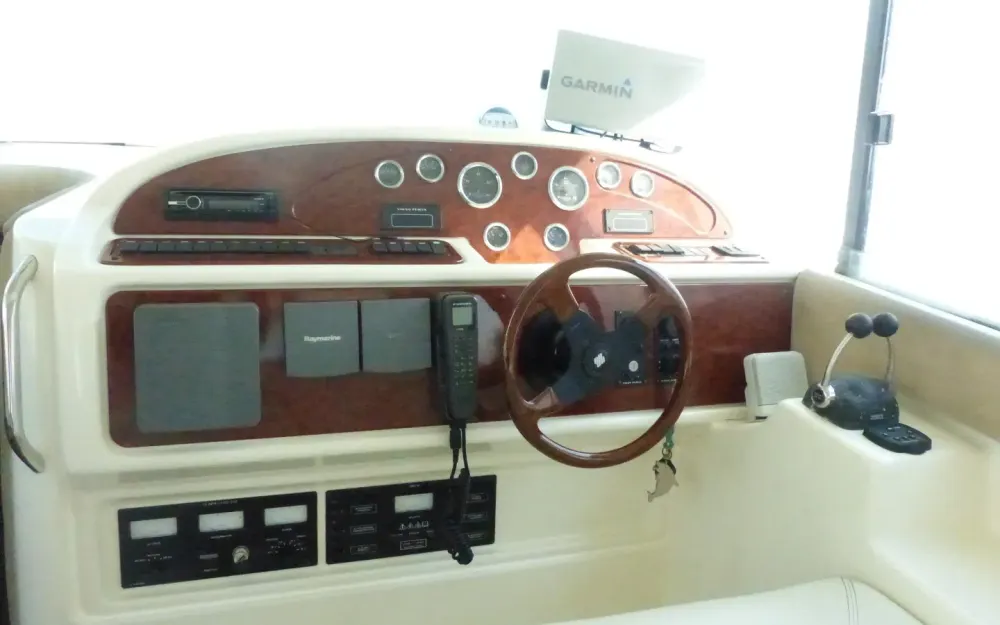 slider 6 Jeanneau Prestige 36 Fly
