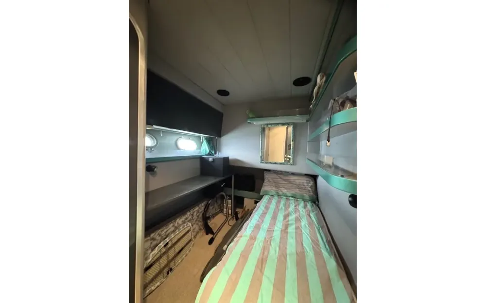 slider 14 Ferretti Altura 52 - null