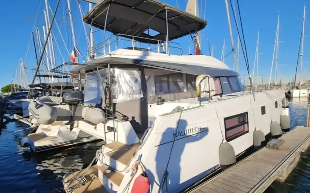 slider 6 Nautitech  46