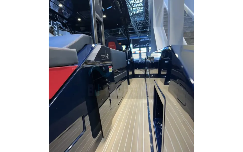 slider 9 De Antonio Yachts D37 - null