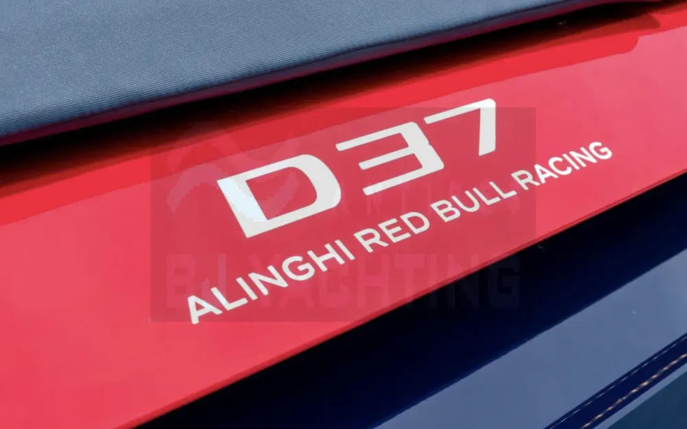 slider 27 De Antonio Yachts D37 - null