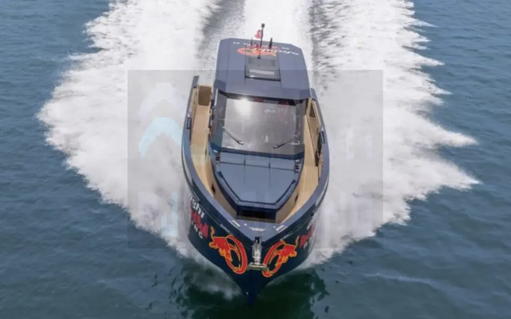 slider 3 De Antonio Yachts D37 - null