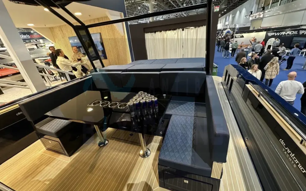 slider 7 De Antonio Yachts D37 - null