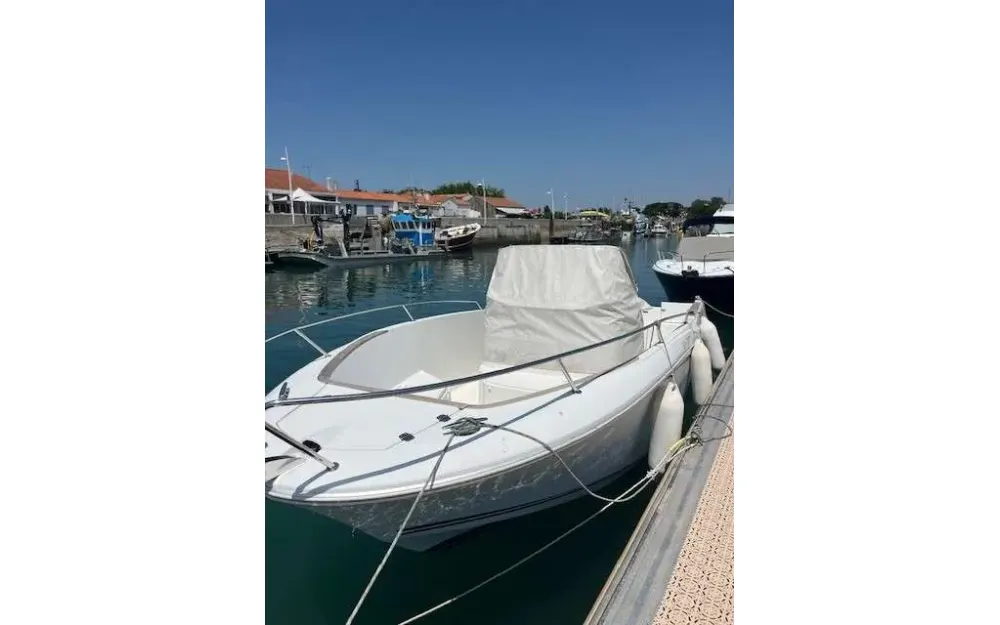 slider 0 Jeanneau Cap Camarat 7.5 CC Serie 2 - null