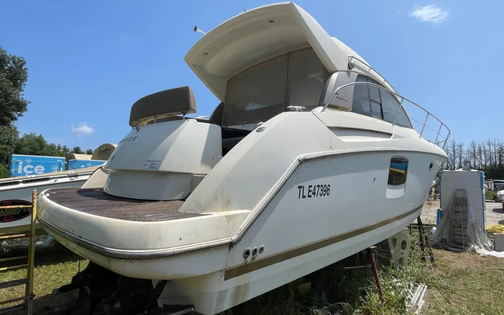 slider 1 Jeanneau Prestige 390 S