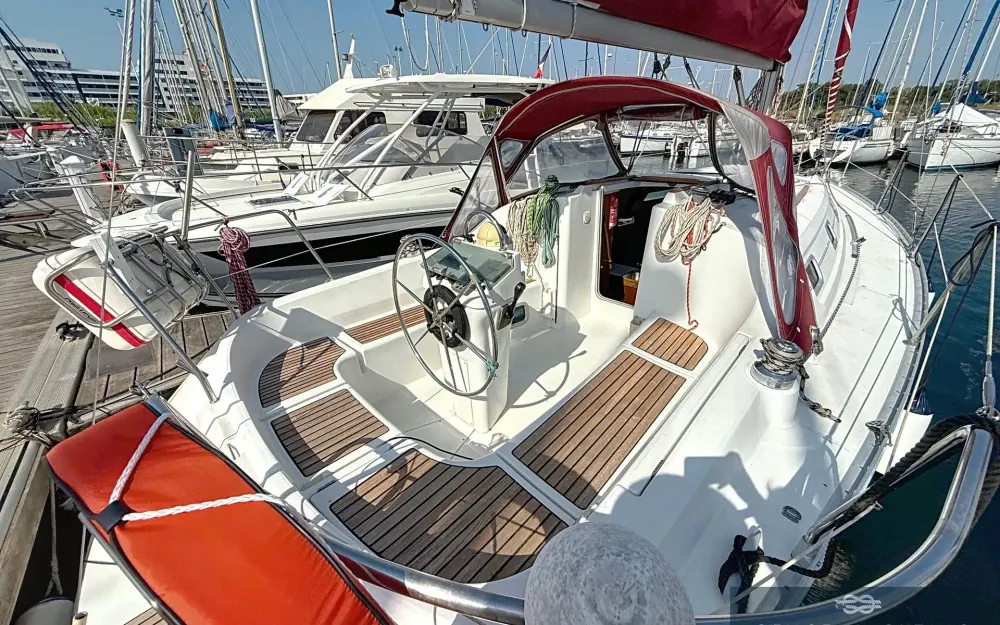slider 23 Beneteau Oceanis 311 Clipper