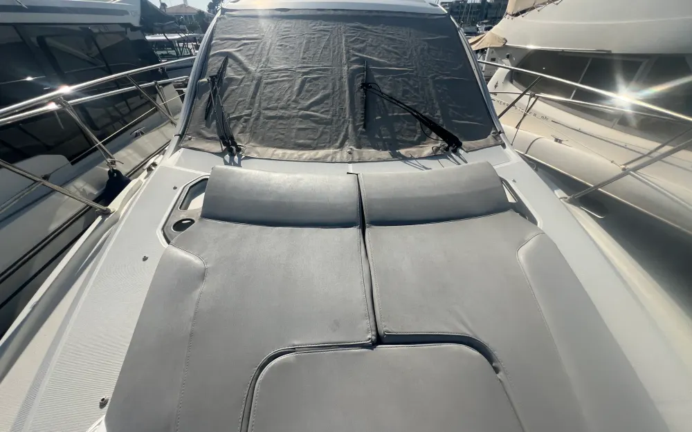 slider 2 Beneteau Flyer Gran Turismo 34 - null