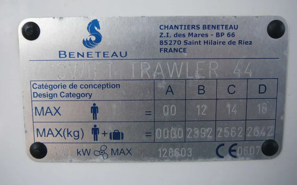 slider 23 Beneteau Swift Trawler 44
