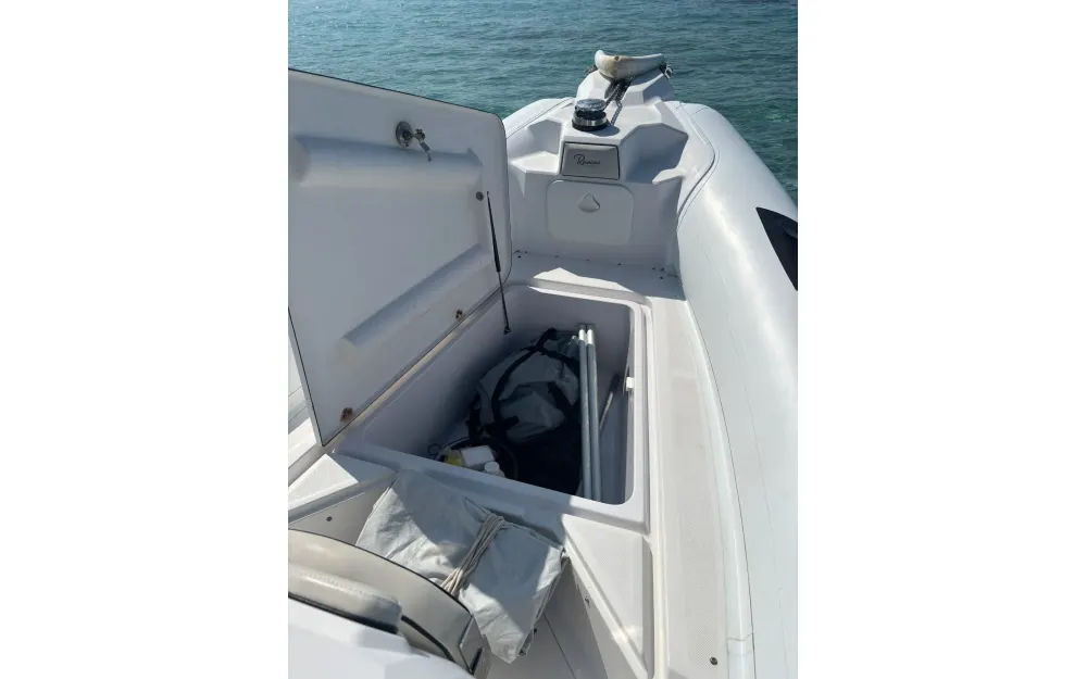 slider 6 Ranieri Cayman 23 Sport Touring