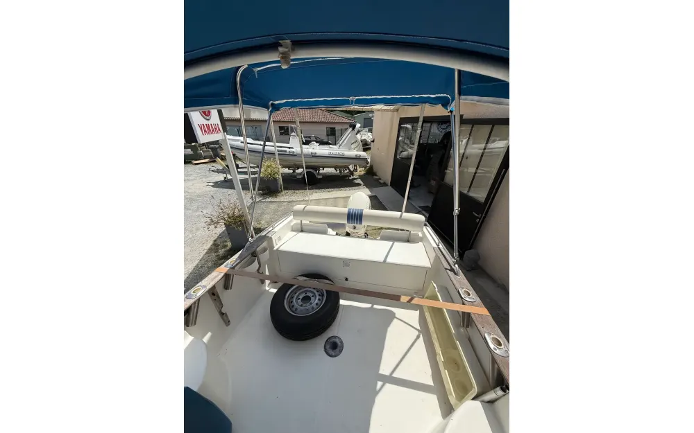 slider 4 B2 Marine Cap Ferret 550 WA