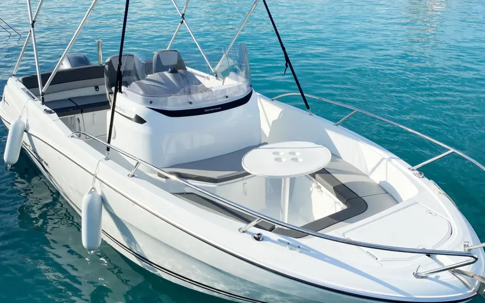 slider 0 Jeanneau Cap Camarat 6.5 CC Serie 2