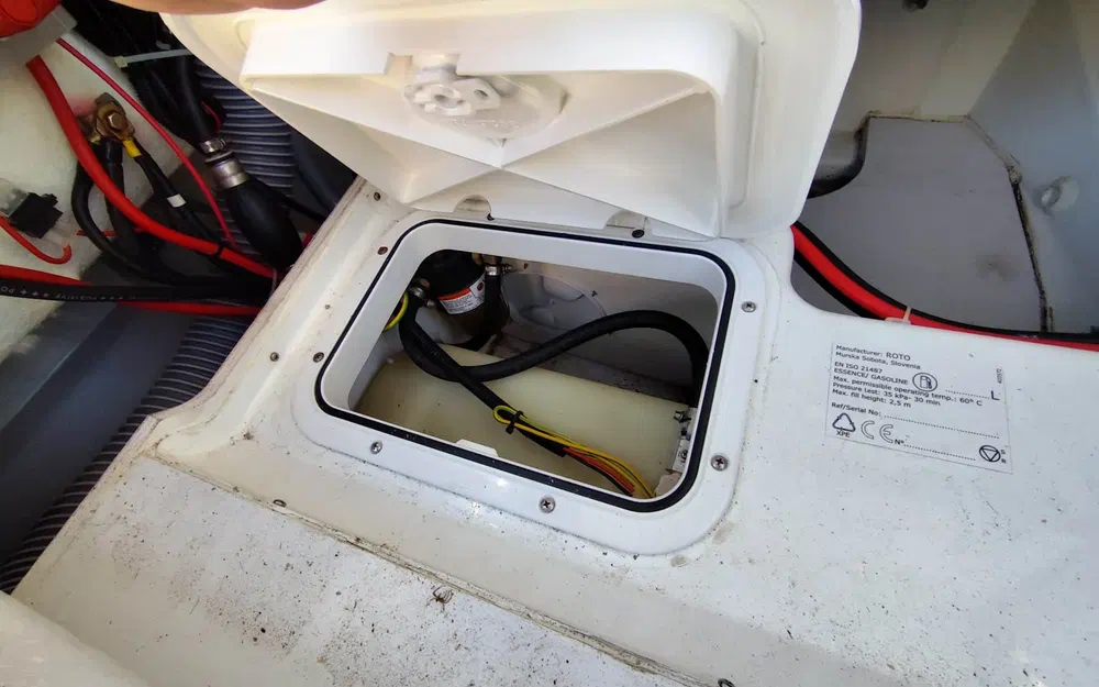 slider 12 Jeanneau Cap Camarat 6.5 CC