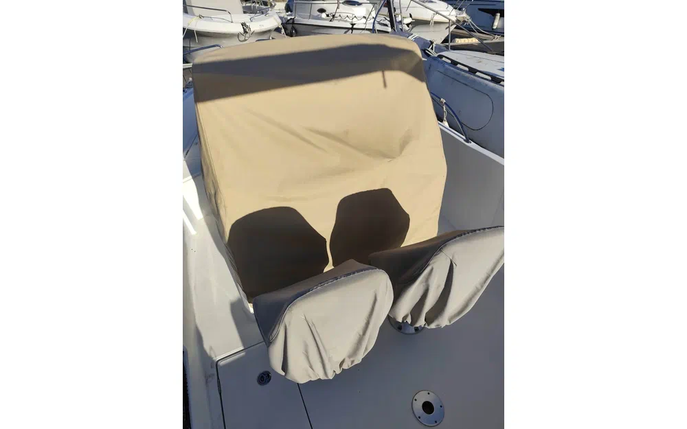 slider 21 Jeanneau Cap Camarat 6.5 CC