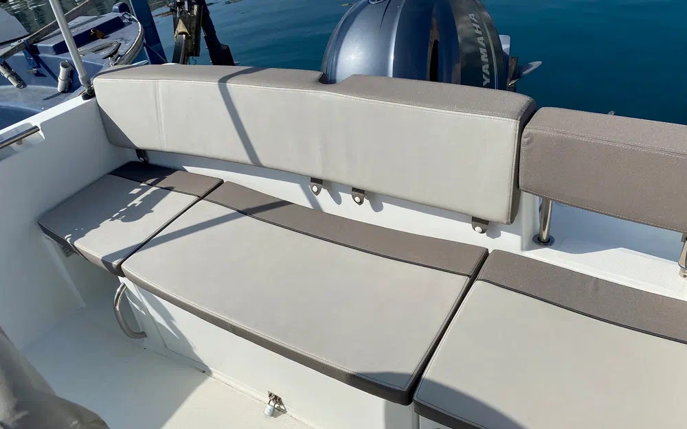 slider 9 Jeanneau Cap Camarat 6.5 CC