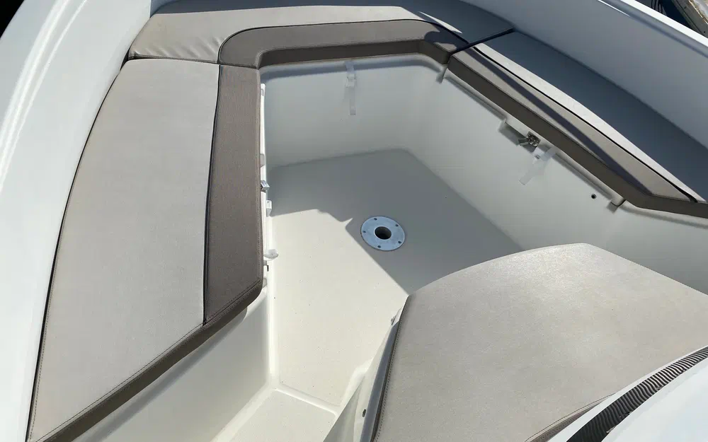 slider 4 Jeanneau Cap Camarat 6.5 CC