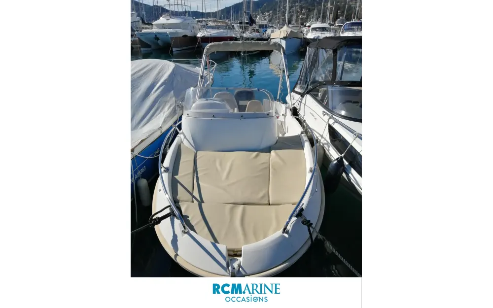 slider 1 Beneteau Flyer 500 - null