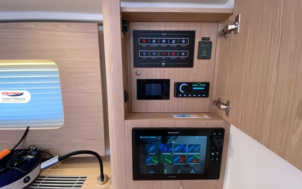 slider 12 Beneteau Oceanis 60 - null