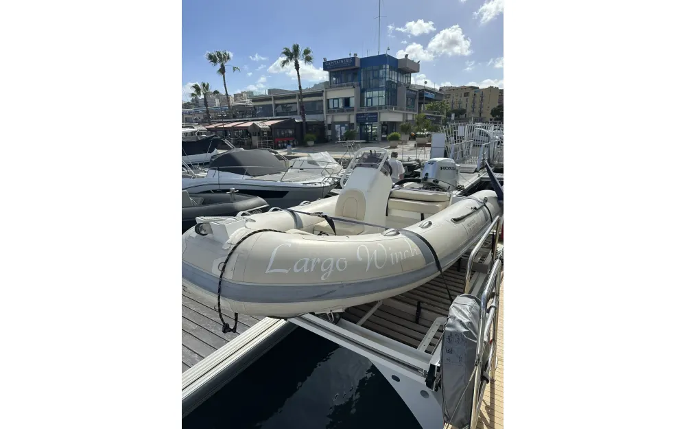 slider 37 Lagoon  52 F