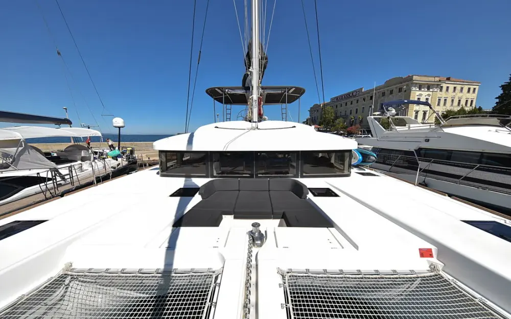 slider 5 Lagoon  52 F