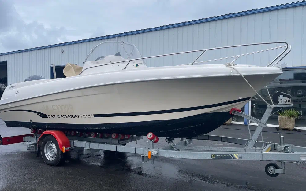 slider 0 Jeanneau Cap Camarat 635
