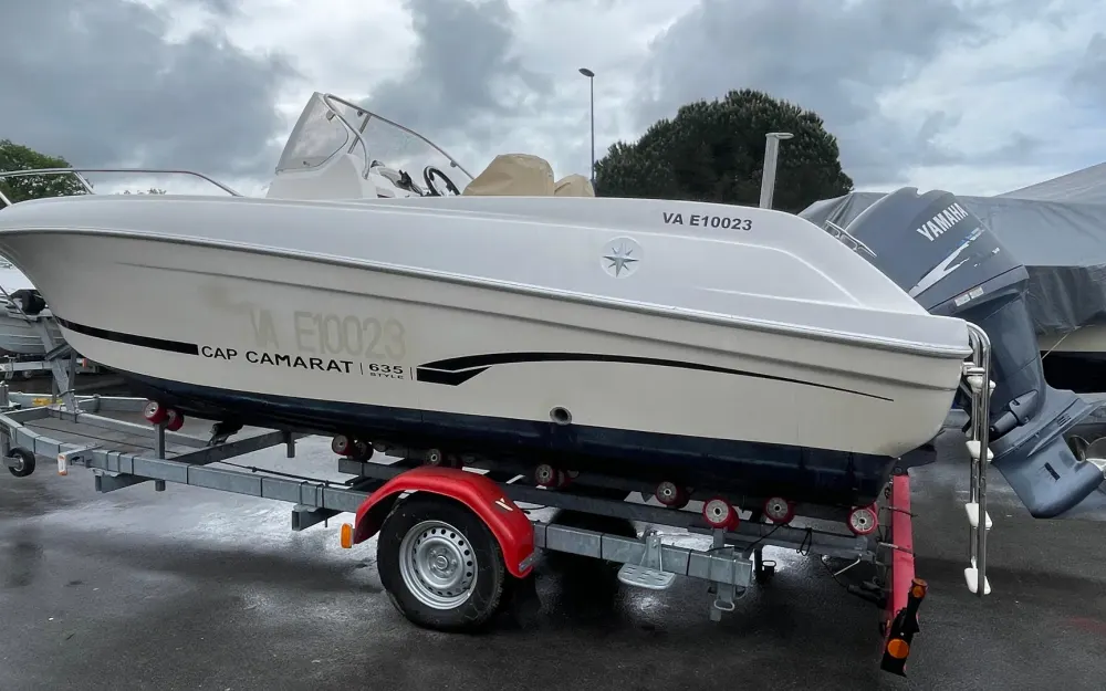 slider 1 Jeanneau Cap Camarat 630 Style