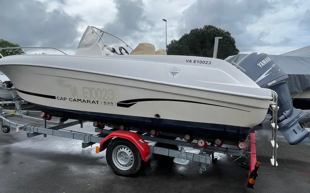 slider 1 Jeanneau Cap Camarat 635