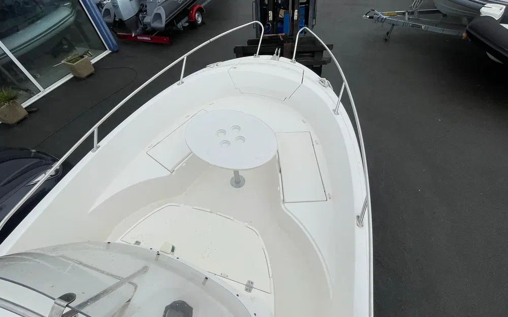 slider 7 Jeanneau Cap Camarat 635