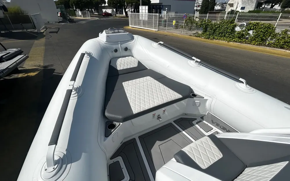 slider 5 Gala Boats V8