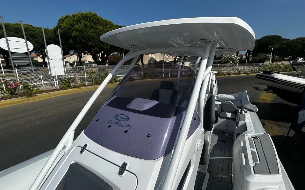 slider 7 Gala Boats V8
