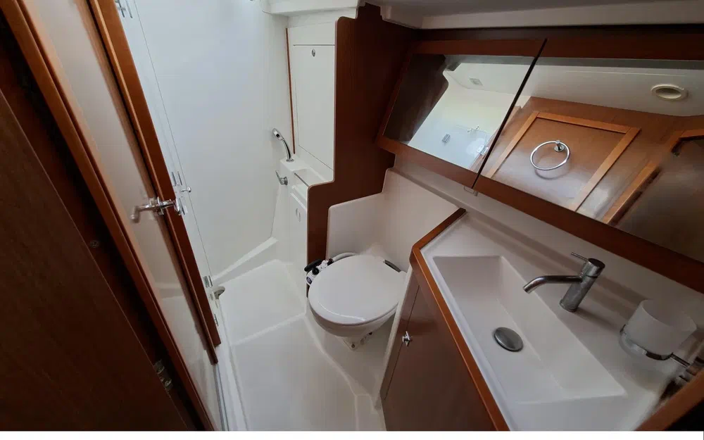 slider 10 Beneteau Oceanis 41