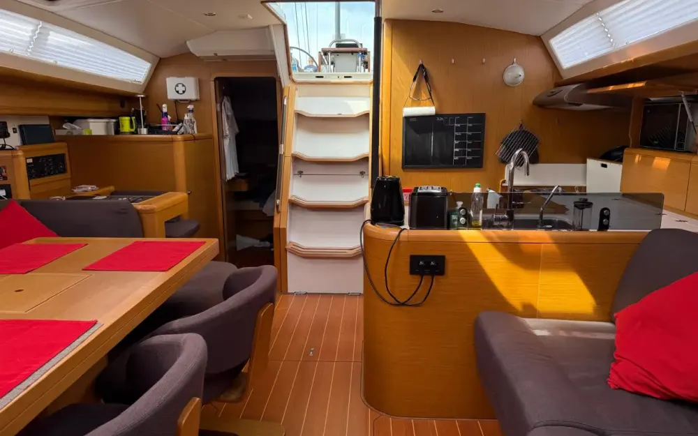 slider 2 Jeanneau  53